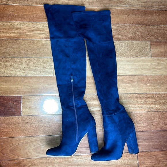 Aldo over- the-knee faux suede boot in size 6 . EUC navy blue fall - Picture 4 of 5